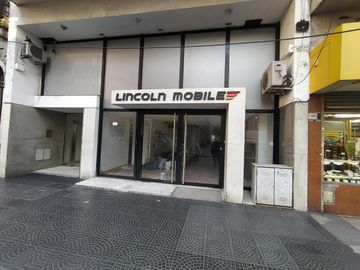 Local en alquiler en Flores a mts de Av Rivadavia y plaza flores