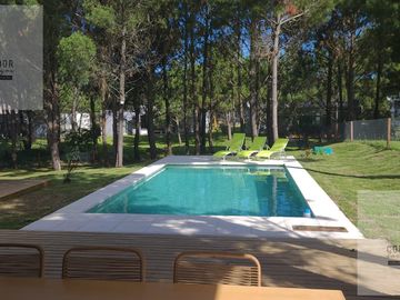 Alquiler Temporario, Casa, Costa Esmeralda, Barrio Residencial I, Lote al 200