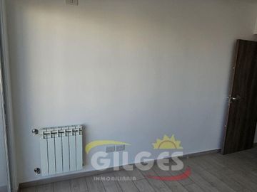 Venta Departamento 2 Amb. Amplios en Ramos Mejía  