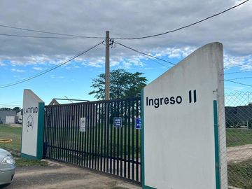 Lote en venta en calle 90 e/ 143 y 152