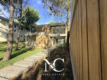 Casa en venta en Costa Esmeralda a estrenar 5 dormitorios