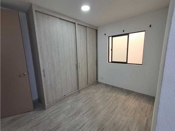 Calle 30 # 81 - 52 apto 302