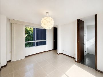 Apartamento en arriendo en Los Balsos, El Poblado | 116 m²