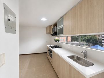 Apartamento en arriendo en Los Balsos, El Poblado | 116 m²
