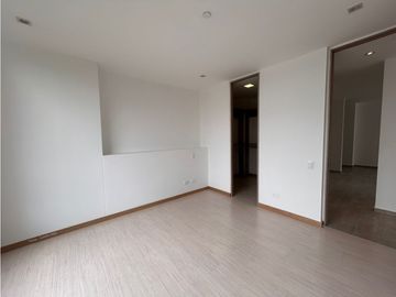 Amplio apartamento a la venta en El Poblado - Castropol 