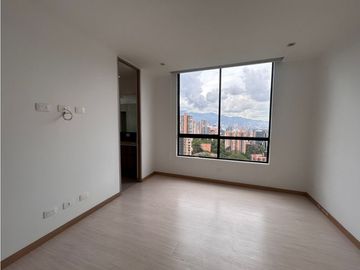 Amplio apartamento a la venta en El Poblado - Castropol 