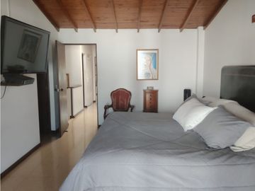 Casa en Belén La Mota, 197 mts, en unidad cerrada, Amoblada