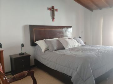 Casa en Belén La Mota, 197 mts, en unidad cerrada, Amoblada