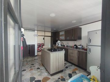 VENTA CASA LA FRANCIA MANIZALES | 4 PISOS- GARAJE