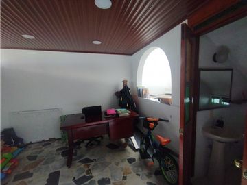VENTA CASA LA FRANCIA MANIZALES | 4 PISOS- GARAJE