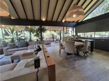 Venta de Casa Finca en Exclusiva Parcelación del Retiro