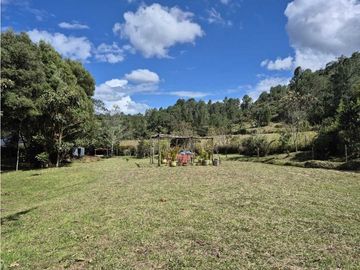 Venta de Casa Finca en Exclusiva Parcelación del Retiro