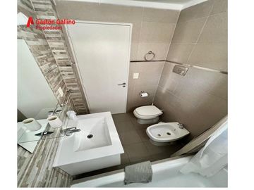 Departamento de  2 ambientes en  alquiler