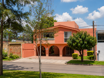 Terreno en venta sobre Av. Topacio – Bosques de la Victoria uso de suelo mixto
