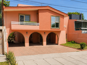 Terreno en venta sobre Av. Topacio – Bosques de la Victoria uso de suelo mixto
