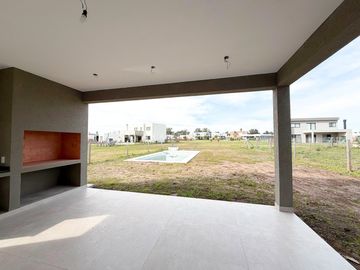 Casa en venta en Santa Elisa Pilar del Este