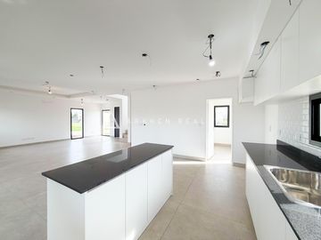 Casa en venta en Santa Elisa Pilar del Este