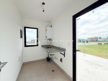 Casa en venta en Santa Elisa Pilar del Este