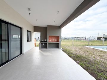 Casa en venta en Santa Elisa Pilar del Este