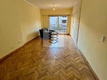 Alquiler 4 ambientes con balcón – 72 m² – Flores