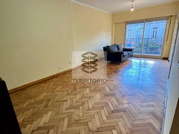 Alquiler 4 ambientes con balcón – 72 m² – Flores