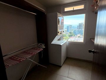 EN RENTA DEPARTAMENTO DOBLE ALTURA, UNA RECAMARA, COLONIA AMERICANA