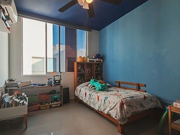 Casa en venta dentro de coto cerca de Punto Sur