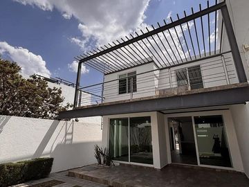 Casa en Fraccionamiento Grand Juriquilla