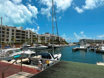 Departamento en Venta Frente al Mar, La Amada, Playa Mujeres, Cancún