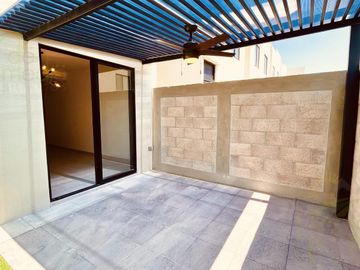 Casa en Zakia, Terraza y 3 Recámaras   Sala TV