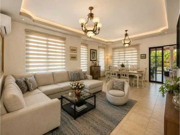 CLAYTON / EXCLUSIVO / CASA 3 REC / PISCINA PRIVADA / 350M²