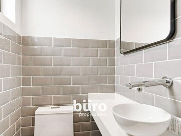 BONITA CASA EN VENTA EN MIRAFLORES 4 DORM CERCA A REDUCTO 2