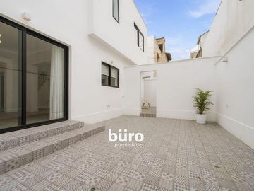 BONITA CASA EN VENTA EN MIRAFLORES 4 DORM CERCA A REDUCTO 2
