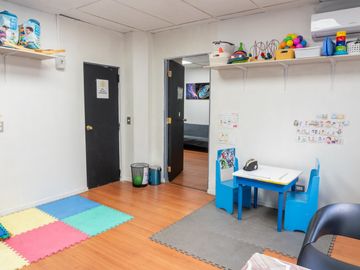 ARRIENDO OFICINA 2HAB 2BA SANTIAGO