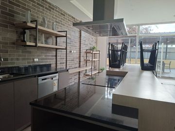 ARRIENDO DEPARTAMENTO 2HAB 2BA ESTACIÓN CENTRAL