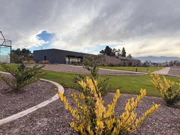 Terreno / Lote en venta de 441m2 ubicado en Carrodilla