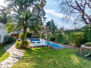 Venta Casa 7 amb con Pileta en Villa Ballester