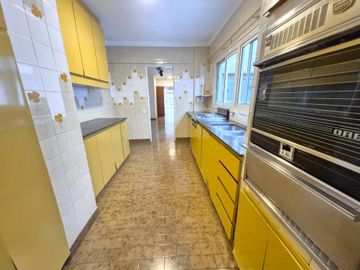Departamento 4 Ambientes VENTA Palermo Cochera