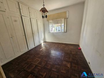 Casa en alquiler en Bernal Centro