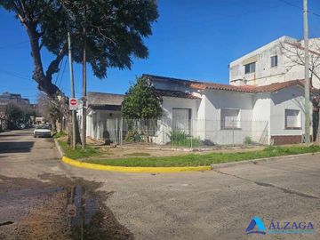 Casa en alquiler en Bernal Centro