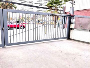 AVENIDA FERMÍN VIVAVCETA  2040