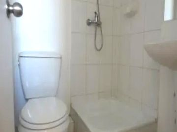 AVENIDA FERMÍN VIVAVCETA  2040