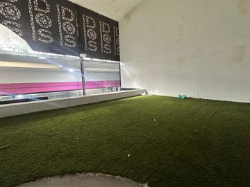 LOCAL COMERCIAL EN VENTA GALERIA LOMAS DE ZAMORA