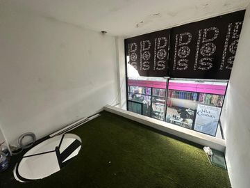 LOCAL COMERCIAL EN VENTA GALERIA LOMAS DE ZAMORA