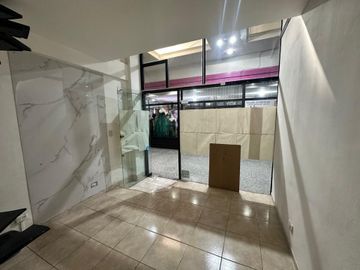 LOCAL COMERCIAL EN VENTA GALERIA LOMAS DE ZAMORA