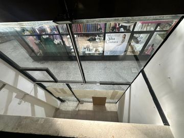 LOCAL COMERCIAL EN VENTA GALERIA LOMAS DE ZAMORA