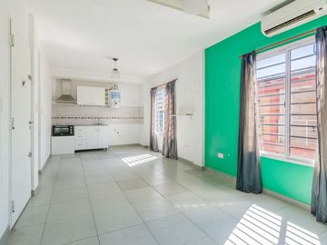 ALQUILER MONOAMBIENTE MORON CENTRO COLON 420