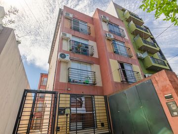ALQUILER MONOAMBIENTE MORON CENTRO COLON 420