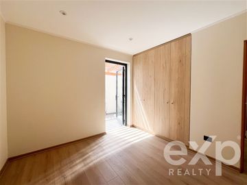 Casa en Venta en Samoa/ Vitacura/Jardin del Este