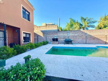 CASA VENTA PADUA ITUZAINGO PISCINA APTA CREDITO